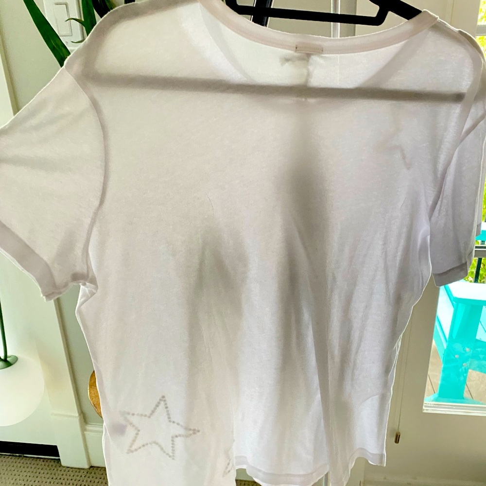 Monrow T-shirt size XL never worn. NWT.
